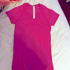 lululemon swiftly tech size 4 color SONIC PINK